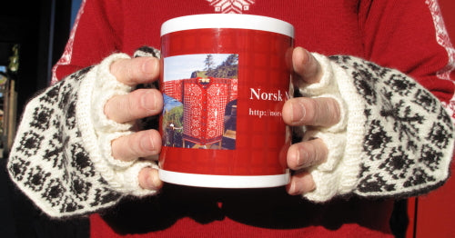 Berit's Double Hearts Glittens